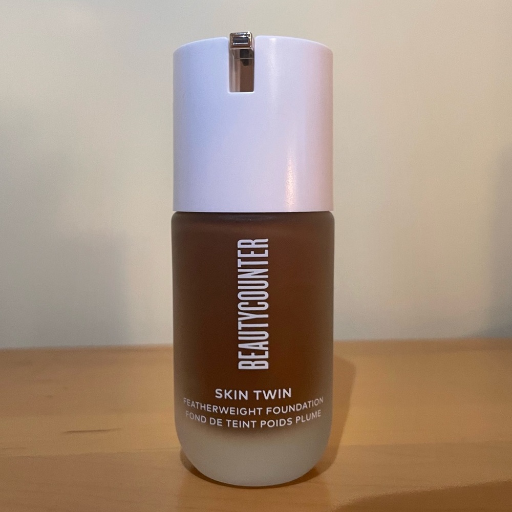 Beautycounter Skin Twin Featherweight Foundation